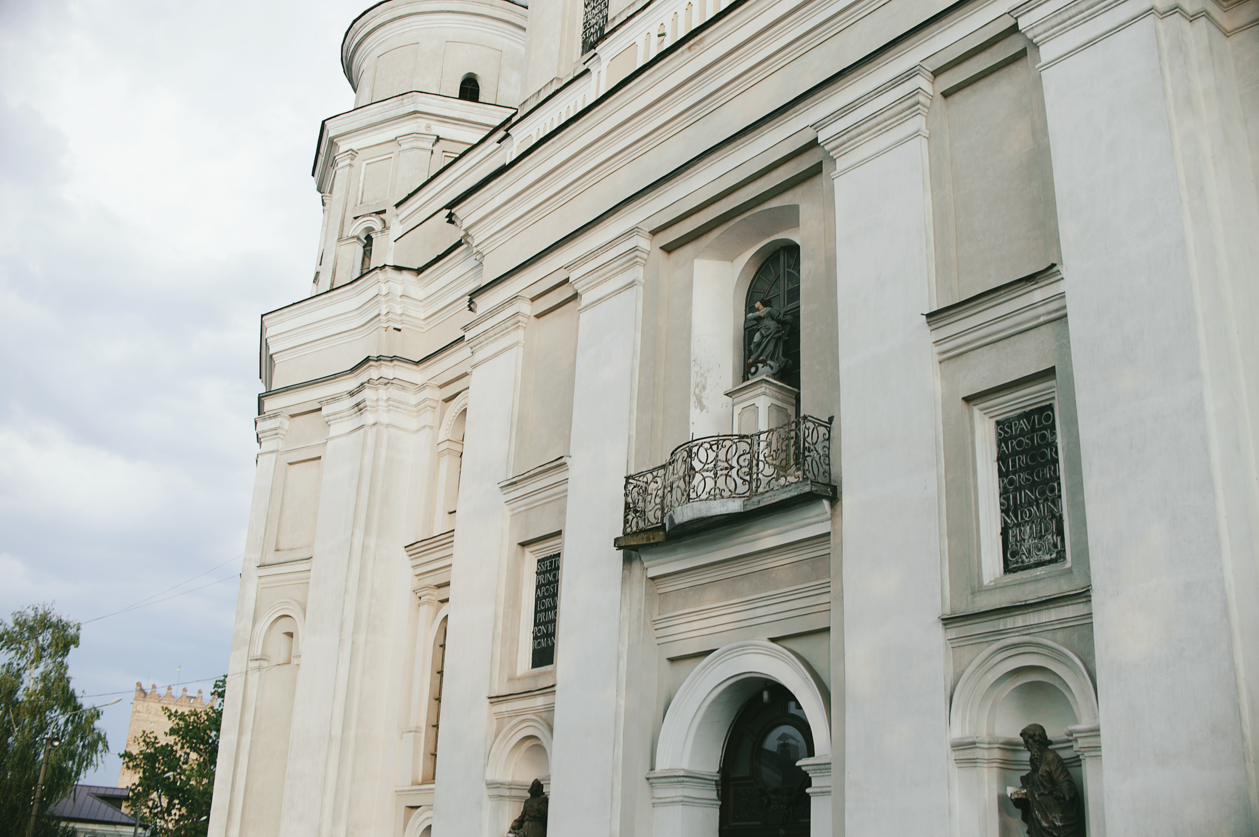 Кафедральний костел святих апостолів Петра і Павла