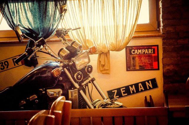 Бар «Земан»