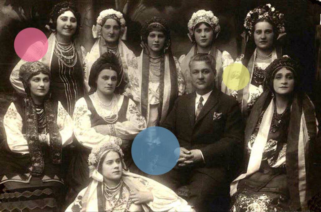 https://www.visitlutsk.com/wp-content/uploads/2022/10/teatralna-trupa.jpg