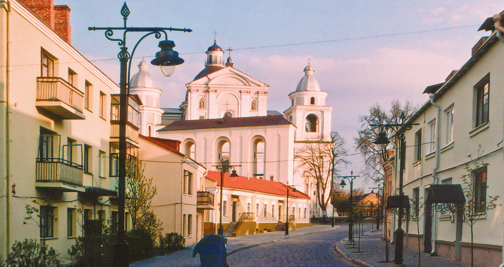 https://www.visitlutsk.com/wp-content/uploads/2026/07/kostel-petra-i-pavla.jpg